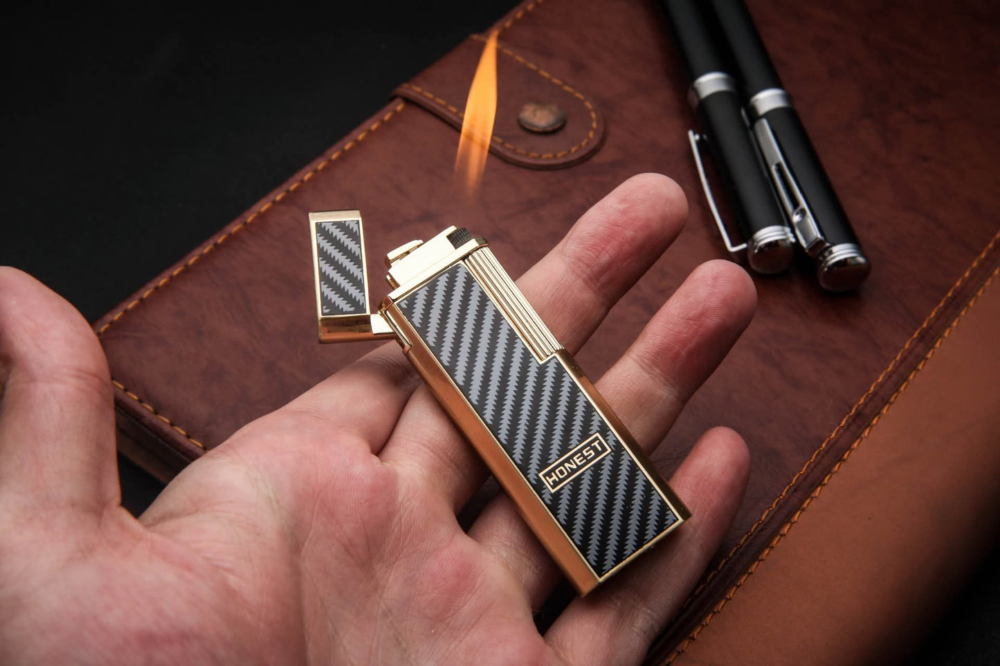 HONEST VINTAGE INFLATABLE LIGHTER