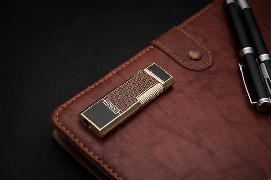 HONEST VINTAGE INFLATABLE LIGHTER